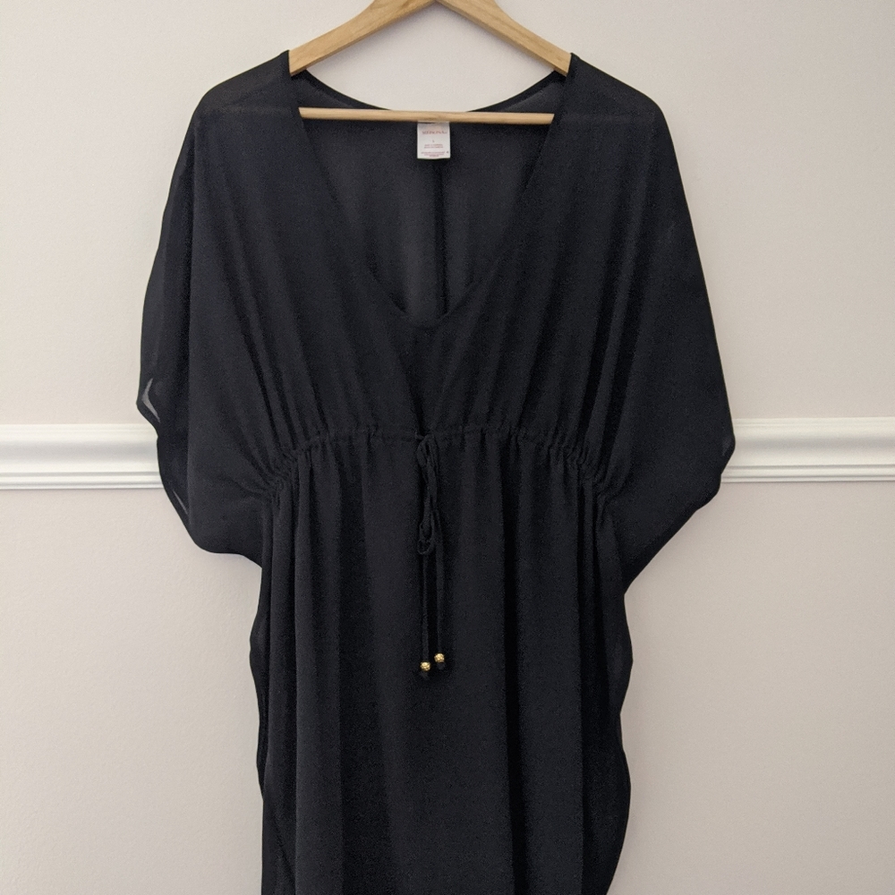 Simple black cover-up